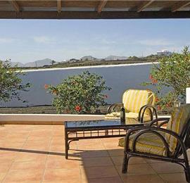 5 Bedroom Villa with Pool in Macher, Sleeps 10